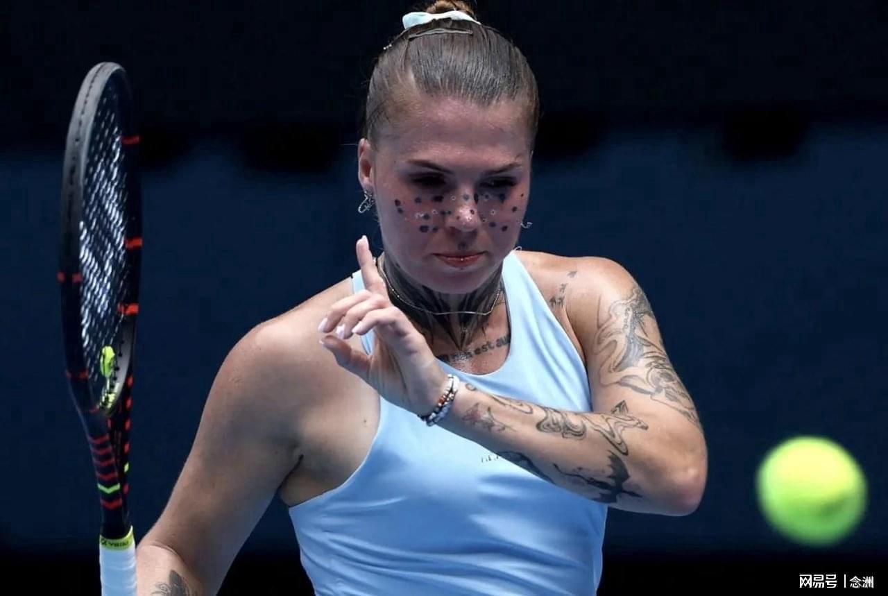 米乐体育官网-反差！乌克兰名将13天3次抵制俄罗斯 却与中国金花热情合影+握手